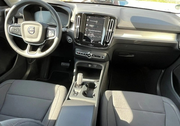 Volvo XC 40 cena 152500 przebieg: 49300, rok produkcji 2021 z Nowy Targ małe 254